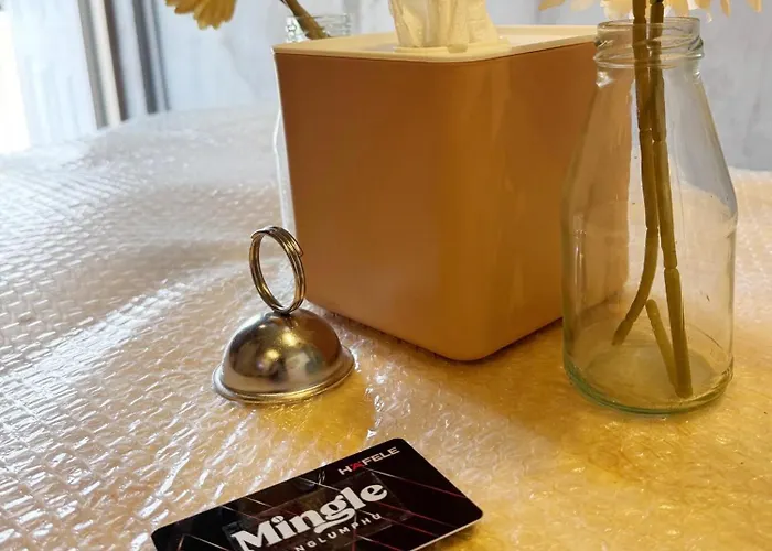 Mingle Banglumphu Staycation *